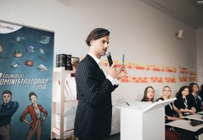 Paroda ir klientų vakaras: Baltijos keliu
